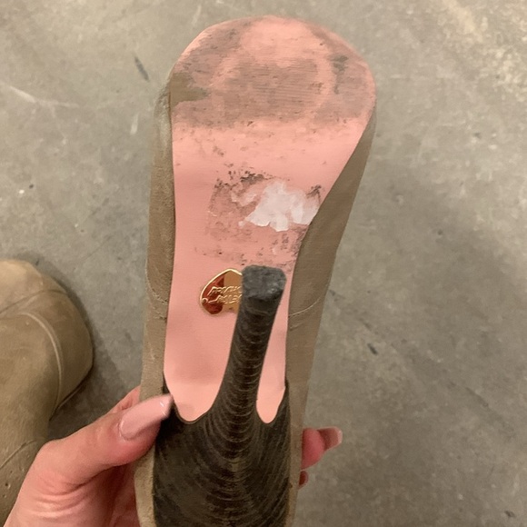 Betsey Johnson Tan Heeled Booties - Picture 5 of 6